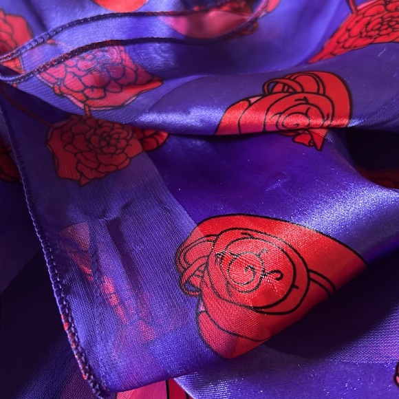 Red Hat Society Scarf & Coffee / Tea Mug - Picture 6 of 7